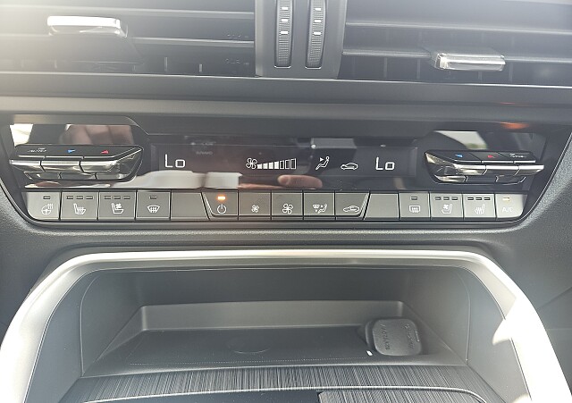 Mazda CX-60 - Kolor Deep Crystal Blue, zdjęcie 16