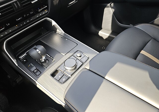 Mazda CX-60 - Kolor Deep Crystal Blue, zdjęcie 20