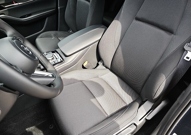 Mazda CX-30 - Kolor Deep Crystal Blue, zdjęcie 21