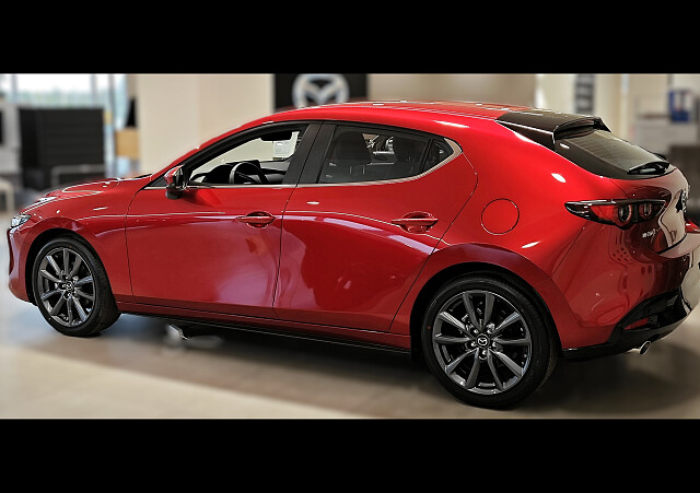 Mazda 3 - Kolor Soul Red Crystal, zdjęcie 2