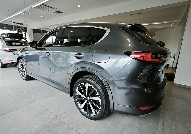 Mazda CX-60 - Kolor Machine Gray, zdjęcie 4