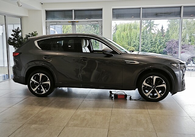 Mazda CX-60 - Kolor Machine Gray, zdjęcie 2