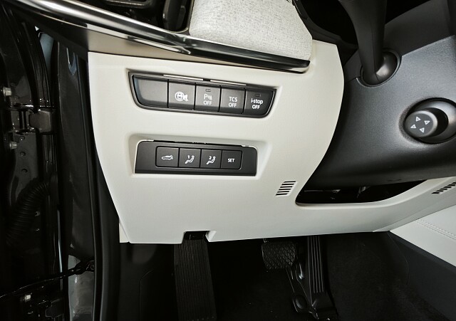 Mazda CX-60 - Kolor Machine Gray, zdjęcie 11