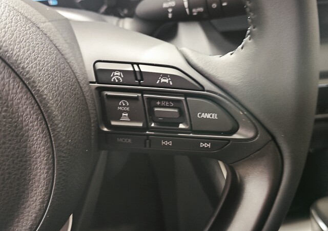 Mazda 2 Hybrid - Kolor Northern White Pearl, zdjęcie 5