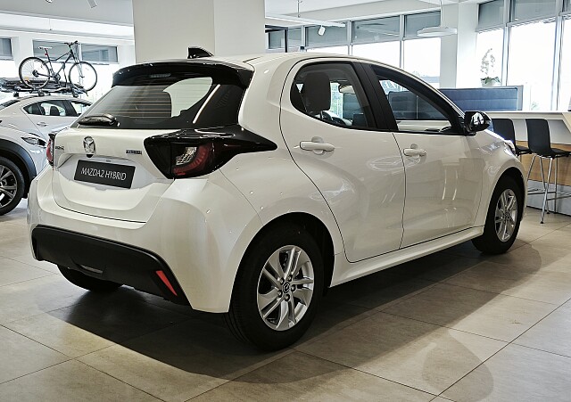Mazda 2 Hybrid - Kolor Northern White Pearl, zdjęcie 3