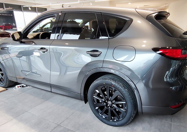Mazda CX-60 - Kolor Machine Gray, zdjęcie 5