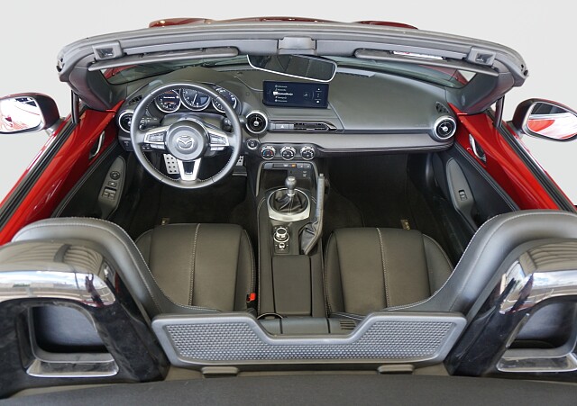 Mazda MX-5 (14).jpg