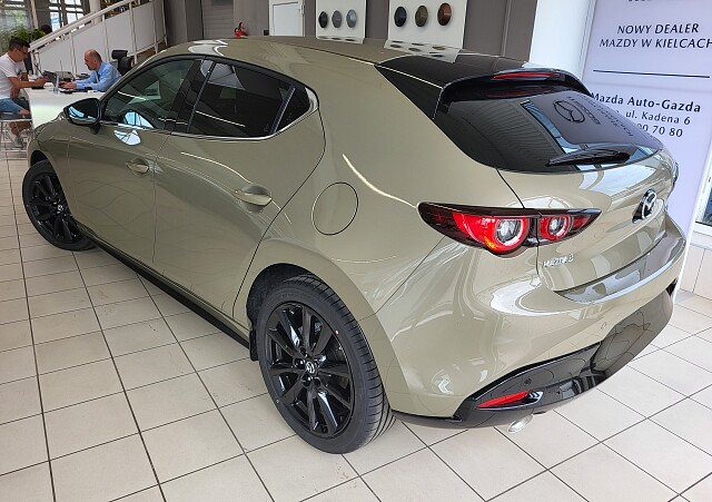 Mazda 3 - Kolor Zircon Sand Metalic, zdjęcie 6