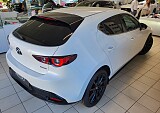 Mazda 3 - Kolor Snowflake White Pearl, zdjęcie 5