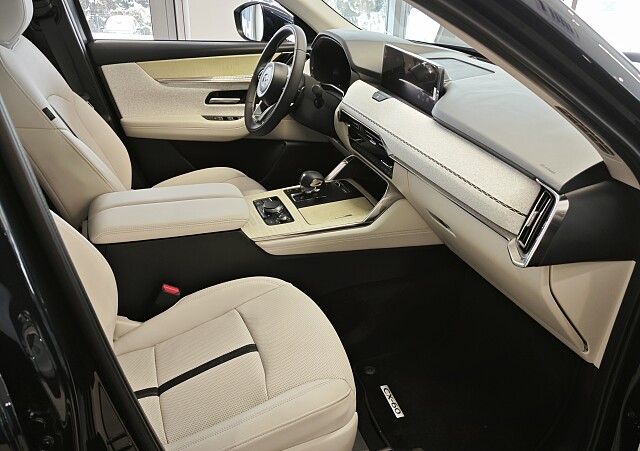 Mazda CX-60 - Kolor Deep Crystal Blue, zdjęcie 7