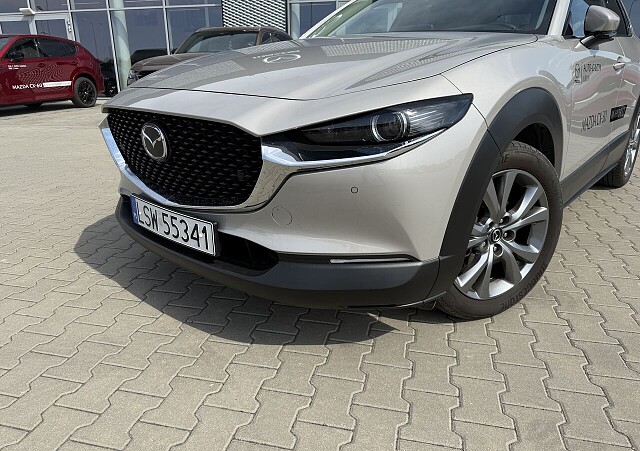 Platynowa Mazda CX-30 Auto-Gazda 4.jpg