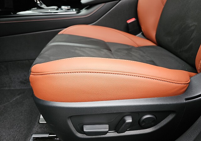 Mazda CX-30 - Kolor Machine Gray, zdjęcie 12