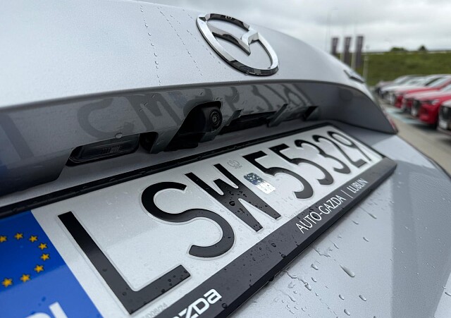 Srebrna Mazda 2 Hybrydowa Auto-Gazda 6.JPG