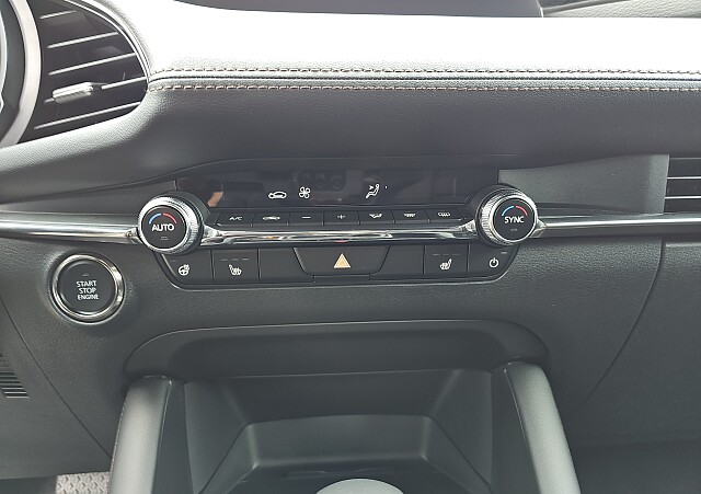 Mazda 3 - Kolor Machine Gray, zdjęcie 16