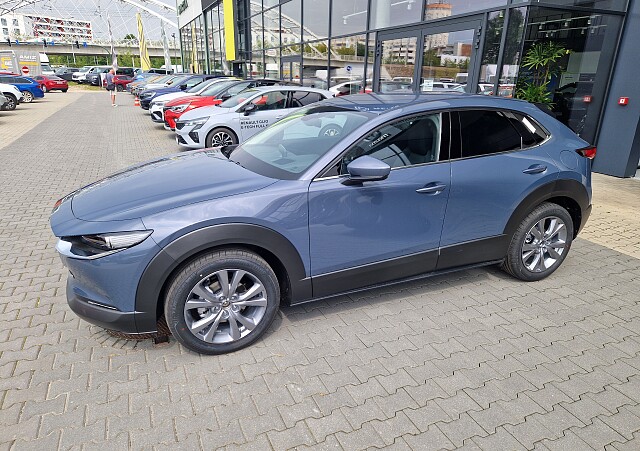 Mazda CX-30 - Kolor Polymetal Gray, zdjęcie 11