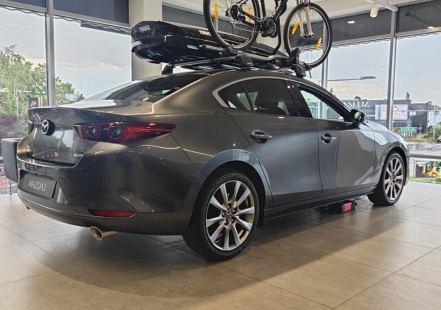 Mazda 3 - Kolor Machine Gray, zdjęcie 2