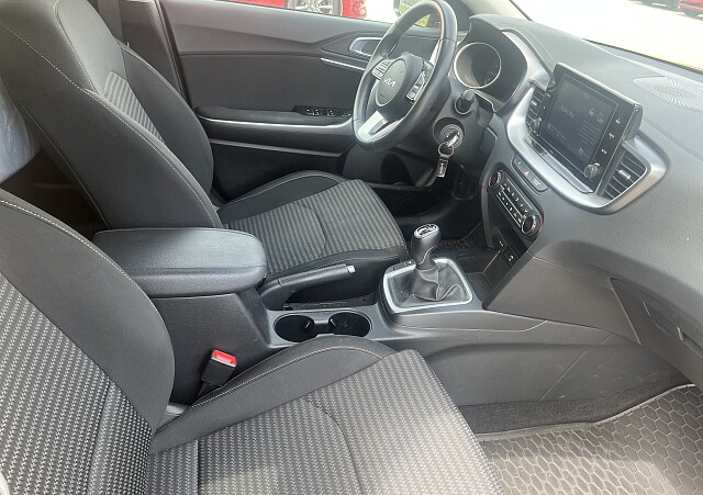 Kia XCeed - Kolor Złoty, zdjęcie 8