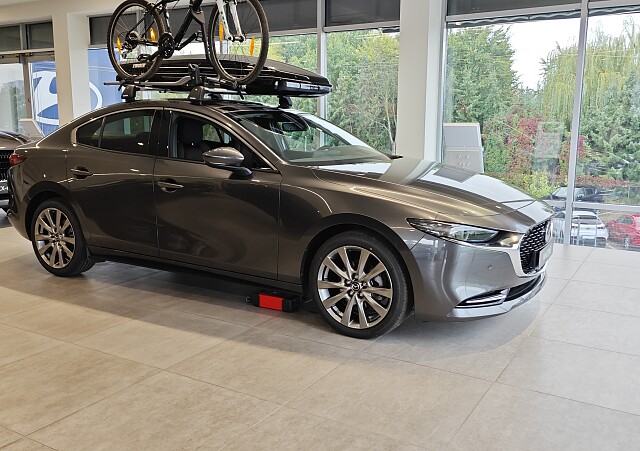 Mazda 3 - Kolor Machine Gray, zdjęcie 4