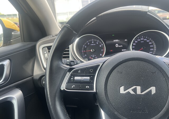 Kia XCeed - Kolor Złoty, zdjęcie 9