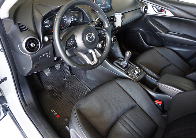 Mazda CX-3 (34).jpg