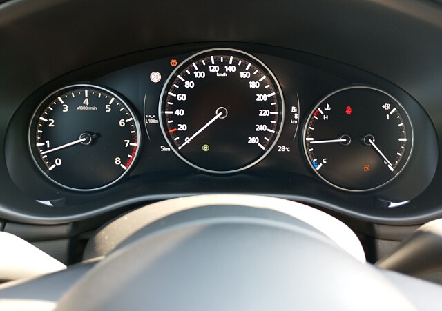 Mazda 3 - Kolor Platinum Quartz, zdjęcie 4