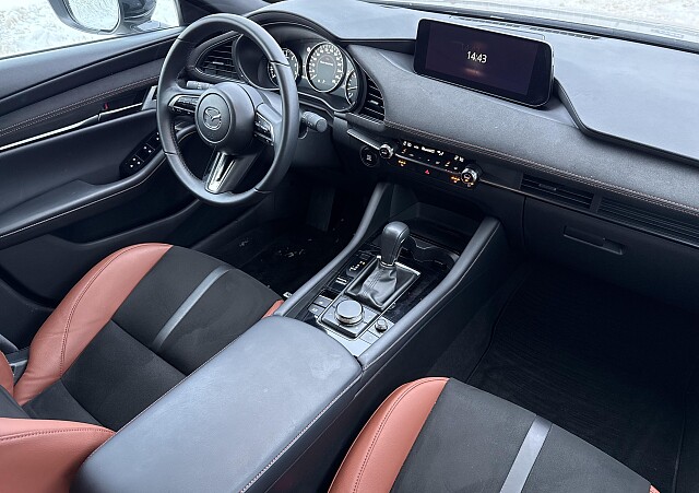 Mazda 3 - Kolor Platinum Quartz, zdjęcie 21