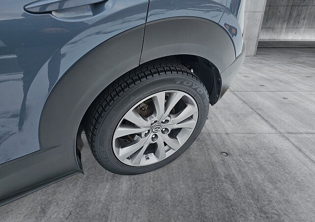 Mazda CX-30 - Kolor Polymetal Gray, zdjęcie 9