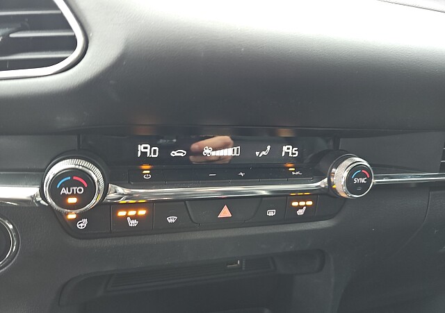 Mazda CX-30 - Kolor Deep Crystal Blue, zdjęcie 14