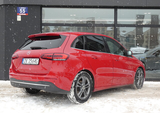 Mercedes-Benz Klasa B - Kolor Czerwony, zdjęcie 6