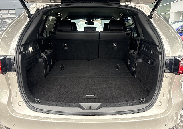 Mazda CX-80 - Kolor Platinum Quartz, zdjęcie 19