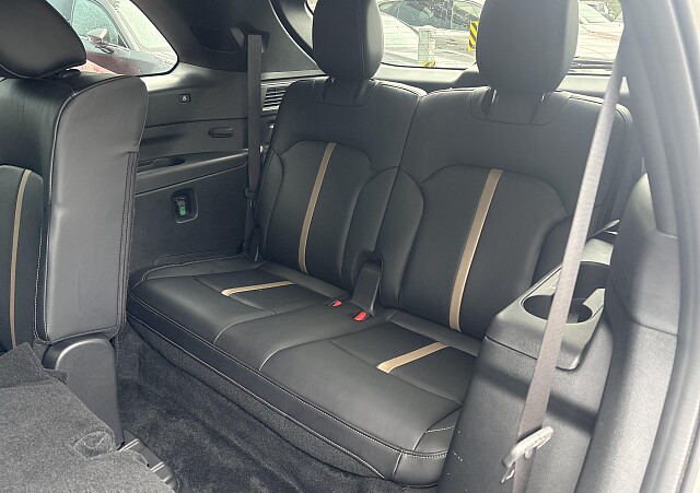 Mazda CX-80 - Kolor Platinum Quartz, zdjęcie 9