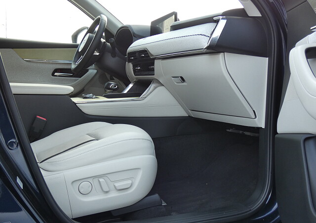 Mazda CX-60 - Kolor Deep Crystal Blue, zdjęcie 16