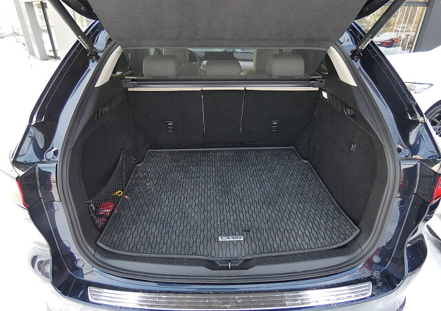 Mazda CX-60 - Kolor Deep Crystal Blue, zdjęcie 6