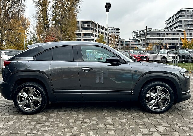 Mazda MX-30 - Kolor Machine Gray, zdjęcie 7