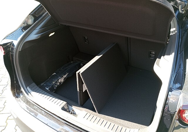 Mazda CX-30 - Kolor Jet Black, zdjęcie 14