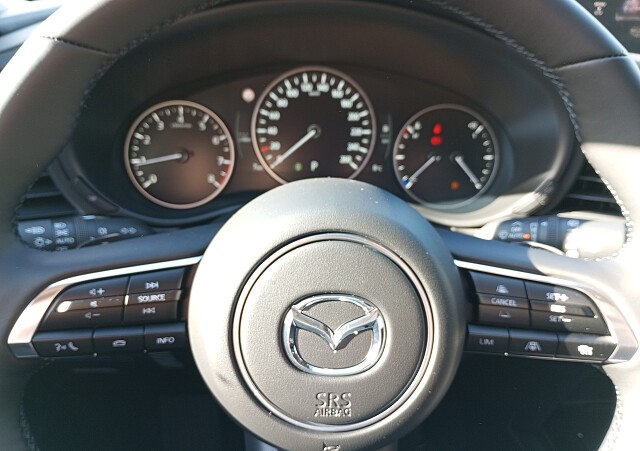 Mazda CX-30 - Kolor Jet Black, zdjęcie 6