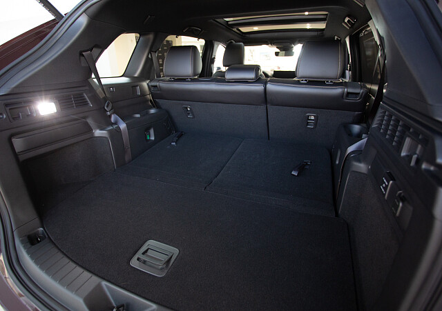 Mazda CX-80 - Kolor Artisan Red, zdjęcie 5