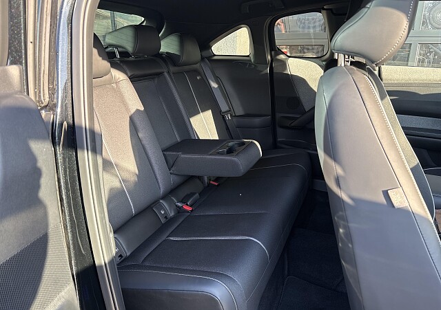 Mazda MX-30 - Kolor Jet Black, zdjęcie 12