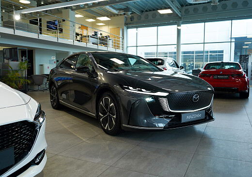 Mazda 6e - Kolor Machine Gray