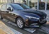 Mazda 3 - Kolor Jet Black, zdjęcie 3