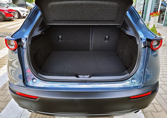 Mazda CX-30 - Kolor Polymetal Gray, zdjęcie 6