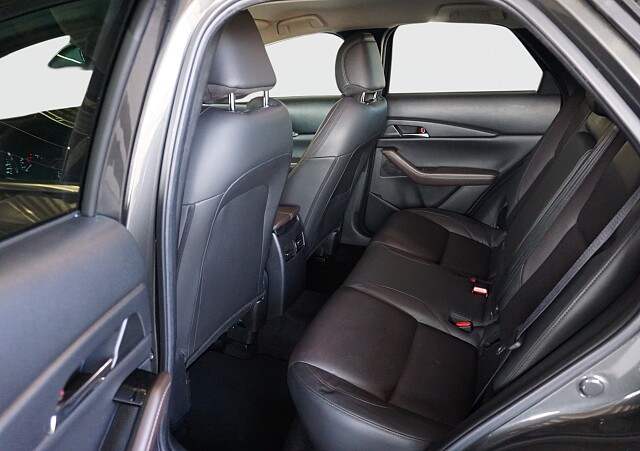 Mazda CX-30 - Kolor Machine Gray, zdjęcie 8