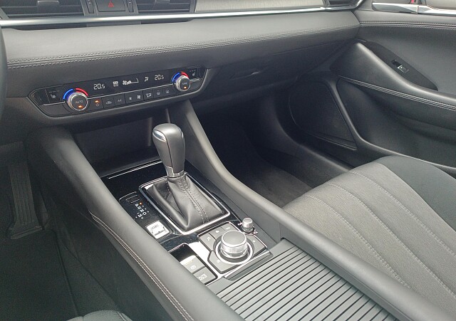 Mazda 6 - Kolor Sonic Silver, zdjęcie 11