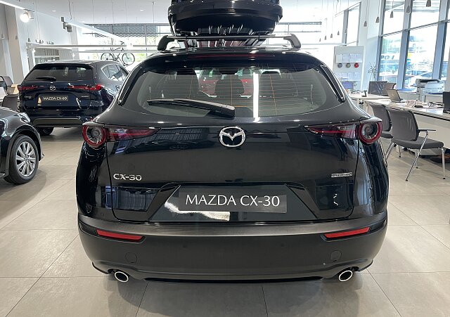Mazda CX-30 - Kolor Jet Black, zdjęcie 4