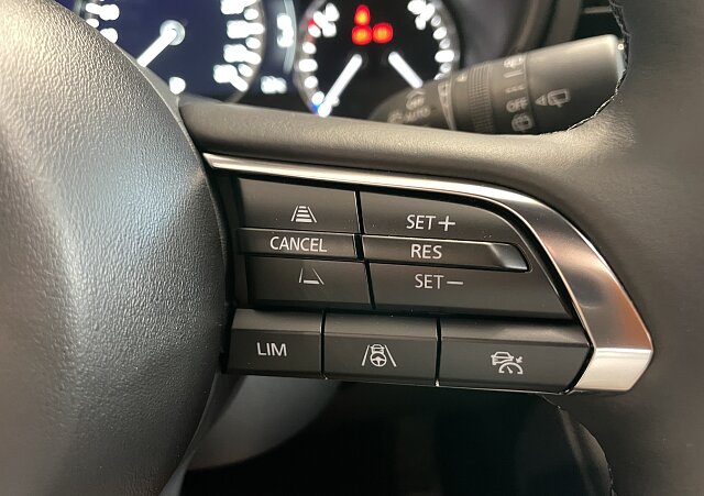 Mazda 3 - Kolor Ceramic Metalic, zdjęcie 11