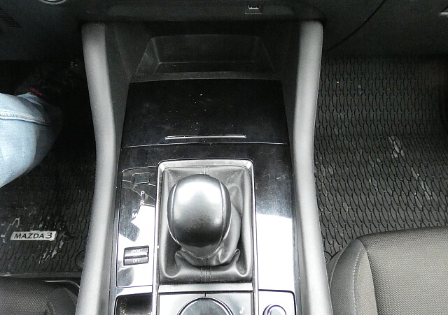 Mazda 3 - Kolor Machine Gray, zdjęcie 14