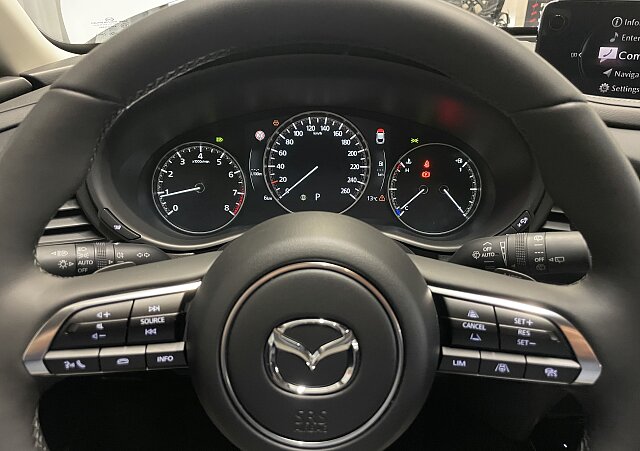 Mazda CX-30 - Kolor Arctic White, zdjęcie 10