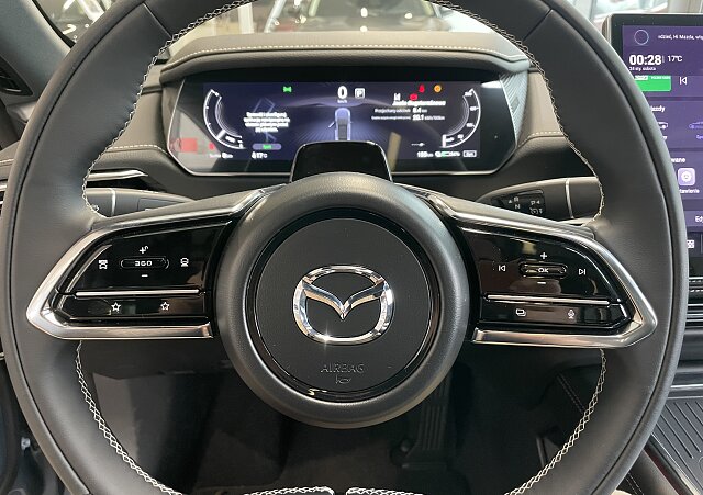 Mazda 6e - Kolor Polymetal Gray, zdjęcie 15