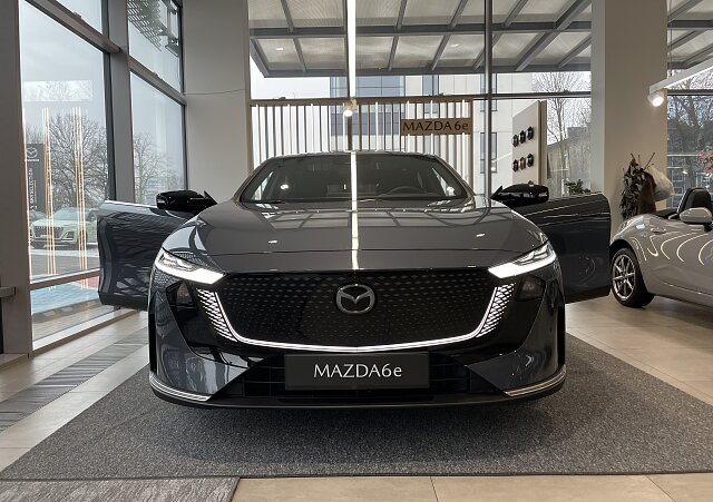 Mazda 6e - Kolor Polymetal Gray, zdjęcie 3