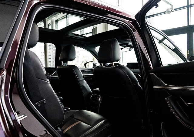 Mazda CX-80 - Kolor Artisan Red, zdjęcie 17